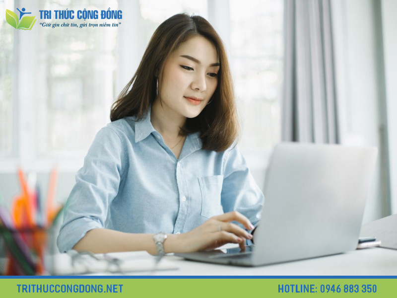 Lợi ích của việc sử dụng AI & ChatGPT trong quá trình làm khóa luận Lợi ích của việc sử dụng AI & ChatGPT trong quá trình làm khóa luận
