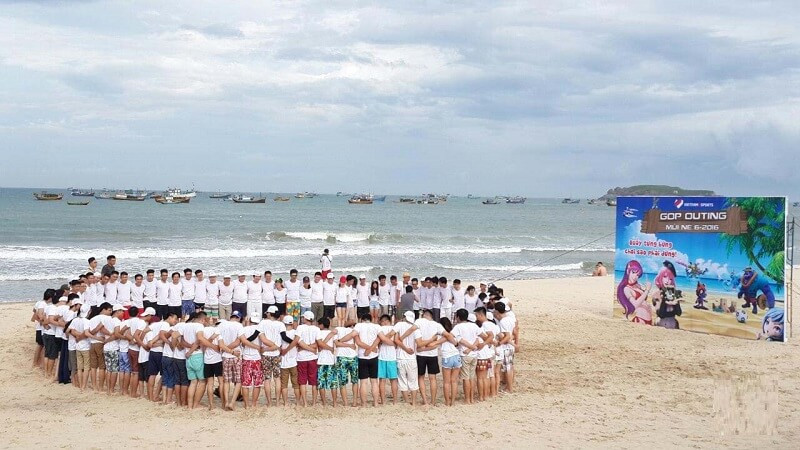 Du lịch gắn liền với hoạt động tổ chức hội thảo của công ty 