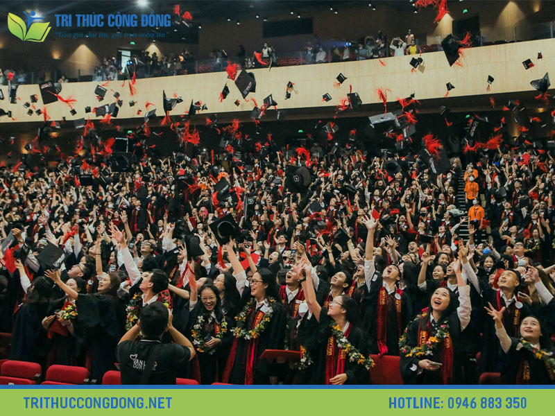 Các yếu tố ảnh hưởng đến chi phí học thạc sĩ