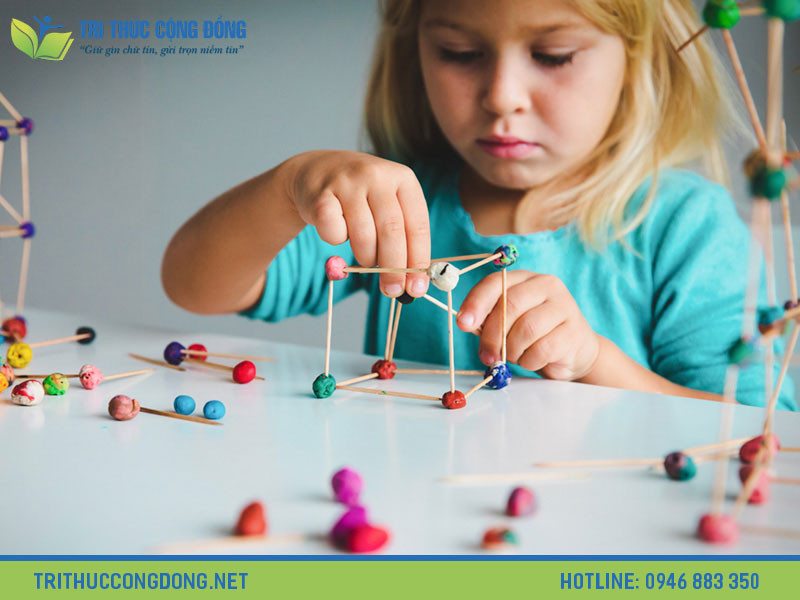 Lợi ích của sáng kiến kinh nghiệm STEM cho trẻ mầm non Lợi ích của sáng kiến kinh nghiệm STEM cho trẻ mầm non