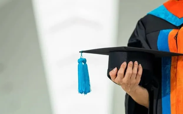 Thẩm định luận án tiến sĩ là gì?