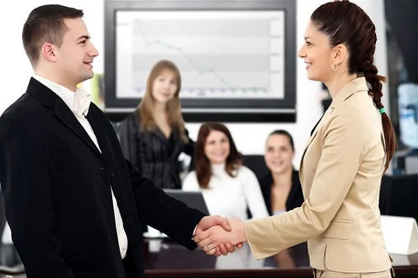 Mẫu tiểu luận về giao tiếp trong kinh doanh