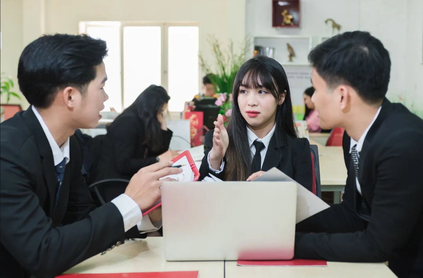 Lưu ý khi làm báo cáo thực tập khoa luật kinh tế